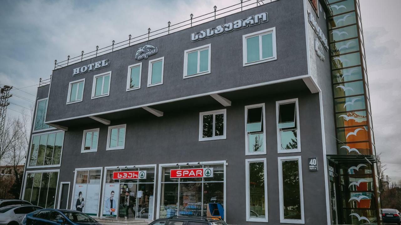 Hotel Tolia Kutaisi Exterior photo